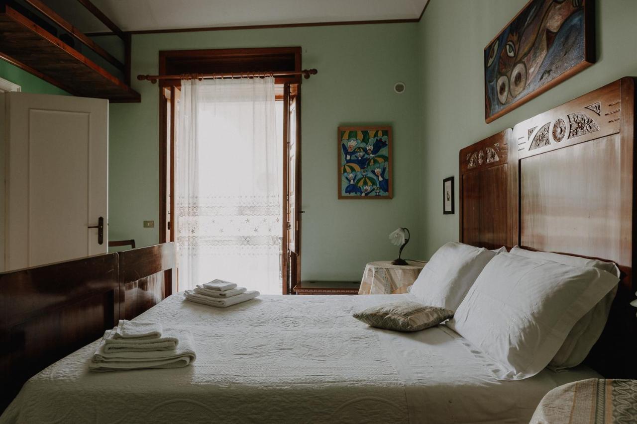 La Baronessa B&B Riposto Esterno foto