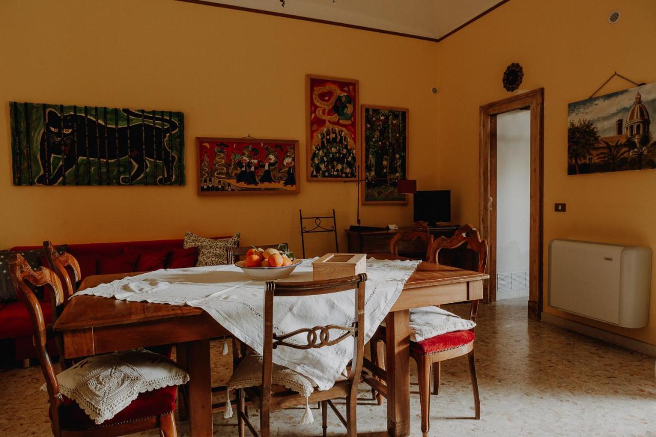 La Baronessa B&B Riposto Esterno foto