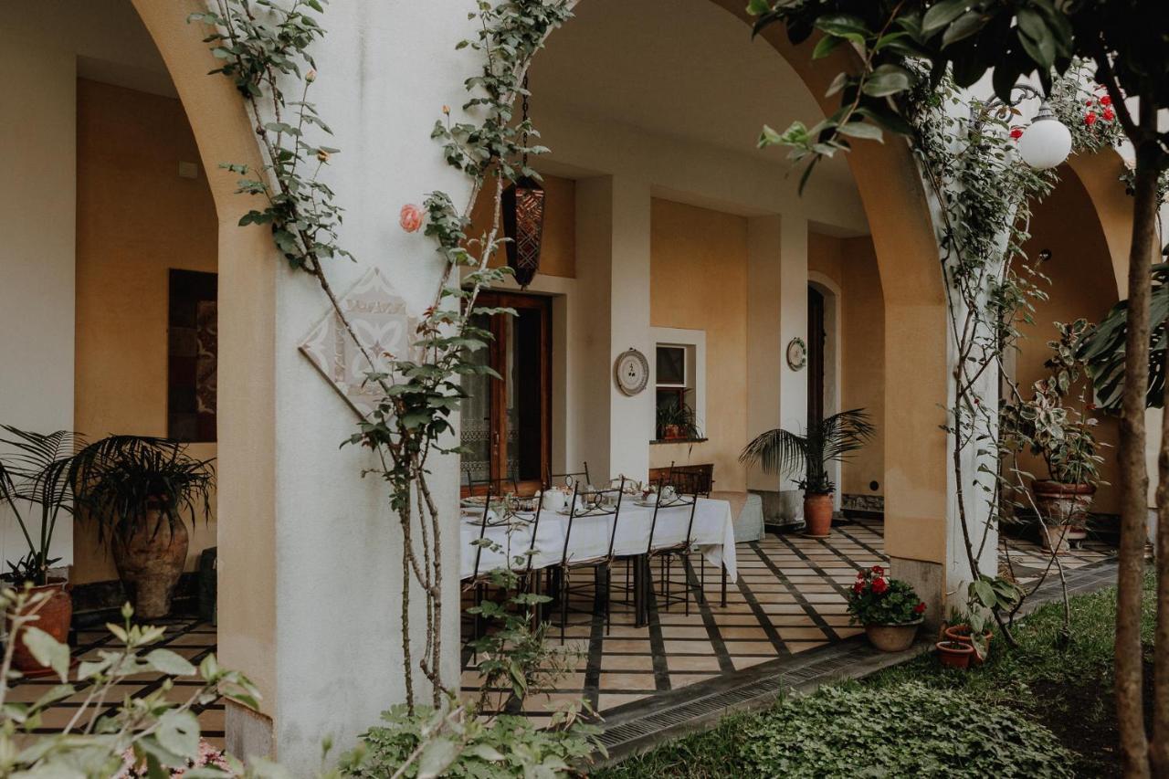 La Baronessa B&B Riposto Esterno foto